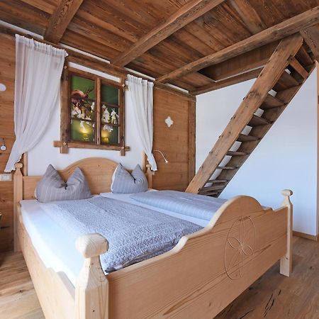 Agriturismo Soleseid سان فيجيليو دي ماريبْ المظهر الخارجي الصورة