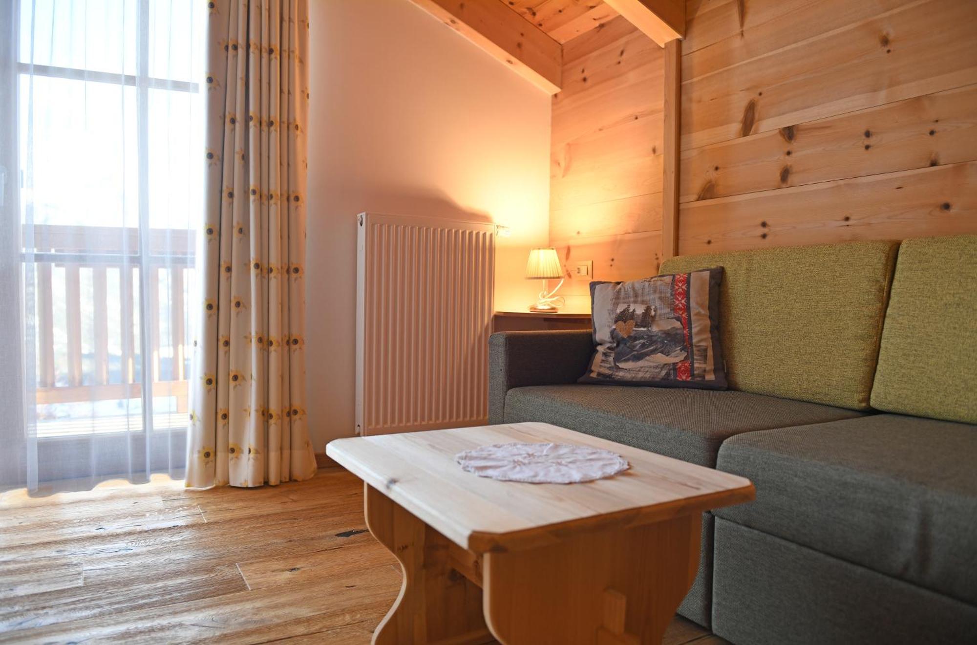 Agriturismo Soleseid سان فيجيليو دي ماريبْ المظهر الخارجي الصورة