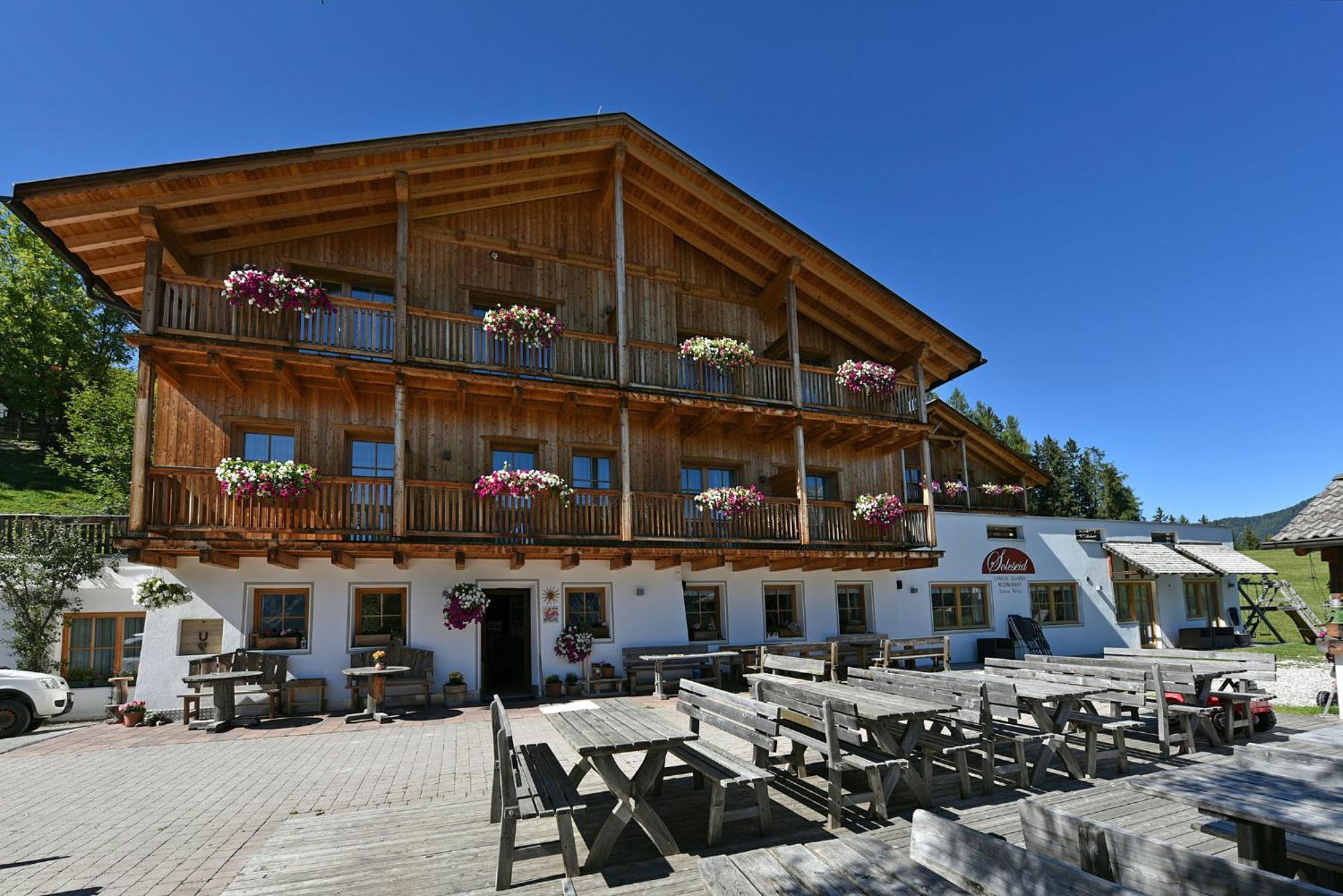 Agriturismo Soleseid سان فيجيليو دي ماريبْ المظهر الخارجي الصورة